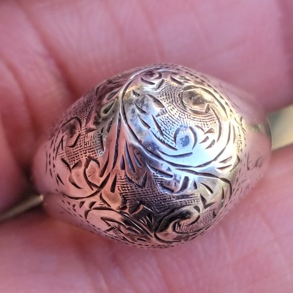 Siam Jewelry - Vintage 925 sterling silver SIAM bubble untricately hand chased engraved ring
